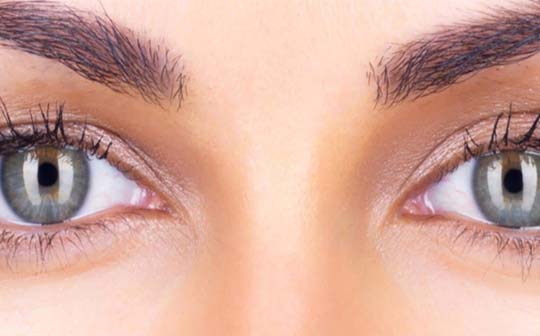 Laser Eye Surgery vs Glasses